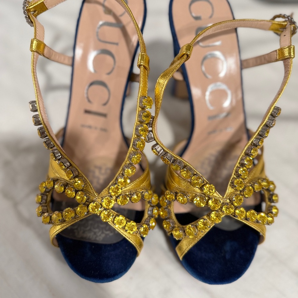 Gucci Zephyra Gold Crystal Blue Velvet Heels | Size 37 US 7 - Picture 4 of 15